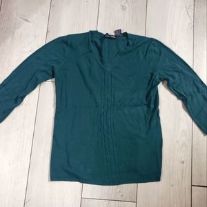 Laura Michelle Green v neck three quarter sleeve sweater sz Medium rayon blend
